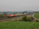 Die 1216 903 mit einem Stahlzug am 05.04.2014 unterwegs bei Pöndorf.