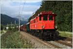 1245.518 fhrt mit dem Fotogterzug SGAG 17243 von Kirchdorf an der Krems nach Selzthal.
Selzthal 8_2012 
