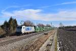 1286 940 mit einem Autozug am 14.02.2019 bei Langenisarhofen. 