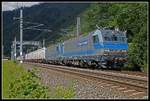 1822 004 + 1822 001 mit Güterzug zwischen Bruck an der Mur und Pernegg am 7.07.2020.