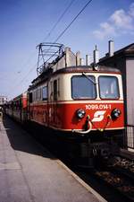 1099 014-1  1988 (Diascan) im Bahnhof St.