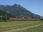 4010 007 und (mittig) 4010 008 bilden den IC 518 Graz - Salzburg, aufgenommen nahe Mautern.