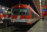 4010 009 und 4010 016 als IC 15537 am 23.12.2008 in Wien Sdbahnhof nach Villach Hbf. 