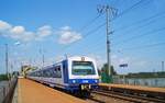 Der inzwischen bereits ausgemusterte 4020 264 erreichte am 13.08.2020 als S80/25043 auf der Fahrt von Wien Aspern Nord nach Wien Hütteldorf die Haltestelle Wien Praterkai, die direkt an der Donau liegt. Heutzutage wird die S80 fast ausschließlich mit Triebzügen der Baureihe 4124 betrieben.
