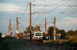 4020 234 verlt soeben mit S- Bahnzug 29775 nach Mdling die Haltestelle in Helmahof.