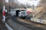 6020 288-4 verlässt am 05.Februar 2012 den wiener Schnellbahntunnel.