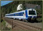 Seit Fahrplanwechsel im Dezember 2005 sind die Triebwagen der der Reihe 4020 zwischen Mrzzugschlag und Payerbach-Reichenau unterwegs. Mit Steuerwagen 6020 243 voraus, 4020 243 beim Edlach Hof auf der Semmering Sdrampe am 8.10.2006.