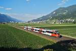 Auch der ehemalige Vorarlberger 4024.033 kam am 24.06.2020 auf der Unterinntalbahn zum Einsatz. Als REX 5228 war er auf dem Weg von Kufstein in Richtung Grenzbahnhof Brennero/Brenner. Seit Mitte Juni wurden die Nahverkehrszüge infolge der Lockerung der Corona-Maßnahmen wieder bis an die italienische Grenze geführt. Die Aufnahme entstand kurz nach Schwaz. 