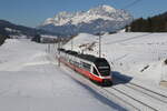 4024 001 auf dem Weg nach Hochfilzen am 12. Februar 2022 bei Fieberbrunn/Tirol.