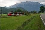 RB 5110 von Innsbruck nach Rosenheim fhrt bei Niederaudorf dem Ziel entgegen.