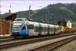 Der einzige blaue Talent Triebwagen der BB, 4024 120  S-Bahn Steiermark  fhrt als R 4213 von Bruck an der Mur nach Unzmarkt. 
Thalheim-Pls 31.05.2010