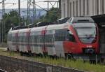 10.7.2013:
 
4024-101 hlt als S50 am Weg von Wien Westbahnhof nach Tullnerbach-Pressbaum in Wien-Htteldorf, um danach auf der alten Westbahn durch den Wienerwald zu zuckeln.