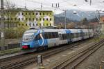 4024 120 fhrt am 12.11.2013 als REX 1704 in den Bahnhof Kapfenberg ein. Auf der rechten Bildhlfte ist noch der letzte Rest des Dreischienengleises zum ehemaligen Landesbahnhofs zu erkennen.