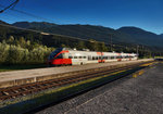 4024 116-8 fährt als S1 4262 (Lienz - Villach Hbf), aus dem Bahnhof Greifenburg-Weißensee aus.
Aufgenommen am 24.8.2016.