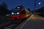 4024 122-6  Sonnenstadt Lienz  hält als S1 4245 (Friesach - Lienz), im Bahnhof Dellach im Drautal.
Die beiden Augen und der Mund auf der Front, stammen von der an diesem Tag stattgefundenen ÖBB-Veranstaltung  Märchenzug .

Der  Märchenzug  soll Kindergartenkindern das Zugfahren auf besondere Art schmackhaft machen und den heranwachsenden Kunden der Zukunft, bereits im Kindergartenalter die Vorteile einer Zugfahrt entsprechend  märchenhaft  zu präsentieren.

Aufgenommen am 29.9.2016.