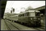 Der Gebcktriebwagen 4061.13 wartet am 21.5.06 in Wien-Sdbahnhof (Ostseite) mit dem  Wien-Heute  Sonderzug auf seine Abfahrt nach Bruck an der Leitha.