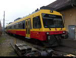 Motafonerbahn - ET 94 81 4482 110-5 vor dem OeBB Depot/Werkstatte in Balsthal am 25.12.2022