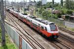 ÖBB 4746 018 fährt am 04.August 2025 durch den Bahnhof Wien Stadlau.