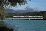 ÖBB Cityjet Desiro auf der Innbrücke bei Langkampfen und im Hintergrund der  Scheffauer  vom wilden Kaiser Gebirge.