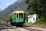 TW 1 (Bo'Bo', Grazer Waggonfabrik, Baujahr 1926, Fabr.Nr. 32.685) am 12.September 2020 als Zug 2 (Hirschwang - Payerbach) im Bahnhof Reichenau.