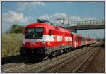 EuRegio 9434 von Tatabanya nach Wien Sd wurde am 26.8.2007 von der EM-Werbelok 1116 005 bespannt. Diese Lok ist ungarntauglich und fhrt daher diesen Zug durchgehend.