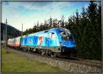 EM-Lok 1116 080 UEFA fhrt mit einer RoLa von Wels nach Spielfeld.
St.Michael 18.03.2008