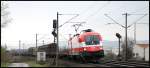 1116 005 ist am 05.04.08 mit einem Gterzug nach Passau unterwegs. Aufgenommen bei Wrzburg.