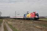 Die 1116 056  EM Rumnien  am IC 2083  Knigssee  in Hattenhofen.