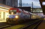 1116 108, EM-Taurus Kroatien, am OIC 691  Bildungsmessen.at , beim Halt in Wels Hbf. [13.04.08]