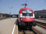 Die sterreichische Em Taurus 1116 005-8 am 25.6.2008 am Wiener Westbahnhof auf dem Weg nach Budapest.