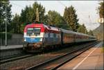 1116 041 durchfhrt mit dem CNL 388  Lupus , von Roma Termini nach Mnchen Hbf, den Bahnhof Kiefersfelden.