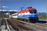 EM Taurus 1116 108 Kroatien fhrt mit IC 534  von Villach nach Wien.Hier zu sehen auf der Plsbrcke in Zeltweg mit dem ehem.Dampfkraftwerk der DK im Hintergrund.
6.10.2008
