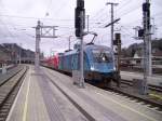 Hier der Transalpin mit der 1116 080 ( UEFA ) und 1116 090 in Feldkirch am 28.3.2009. Das Signal strte leider :(

Lg