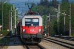 1116 087  Lnderlok Polen  vor einem Gterzug am 24.04.2009 kurz vor Neulengbach.