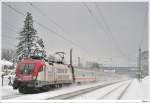 1016 047 (Wr.Stdtische) bespannte am 31.1.2009 den OEC 61. Hier bei der Durchfahrt in Tullnerbach-Pressbaum.