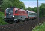 1116 212 vor Intercity 692  auslandssemester-info.at  von Wien Westbahnhof nach Klagenfurt, aufgenommen am 16.05.2009 kurznach Pressbaum.