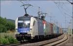 WLB ES64U2-023 und GySEV 470 505 Sz�chenyi bringen den TEC 43623 von Bratislava-Petrzalka  nach Spielfeld-Stra�.