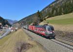 1116 138 + 1116 035 mit einem KLV am 28.03.2015 bei Wolf am Brenner.