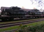 Rgs-uu mit Schtzenpanzer  ULAN  am Bhf. RIED i.I. 2005-10-20