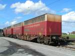 Sggmrrss(31814932103-2) beladen mit 4Mobiler am Bhf.Redl-Zipf;091105