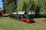 In der Nachmittagssonne des 2.5.2026 wurden mit der Orenstein&Koppel Mv1 der Stainzer Feldbahn noch einige Kipploren verschoben um Platz f�r die n�chsten Publikumsz�ge zu schaffen.
