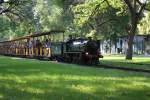 Dampflok 1 der wiener Liliputbahn unterwegs am 07.Juli 2013 zwischen den Hst. Prater und Luftburg.