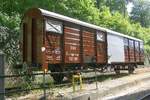 A-BIF 40 81 9405 605-2 Materialwagen, historisch beschriftet als ÖBB Dienstgutwagen 902 589, am 30.Juni 2019 in der Ladestelle Waldmühle.