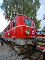 Die Elektrolokomotive 1110 526-9 stammt aus dem Jahr 1960.