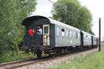 BB 40 81 9432 935-0, angeschrieben als Bih 34 744 am Zugschlu des SREX 16011  Reblaus-Express  am 31.Juli 2010 nahe der Hst. Langau.