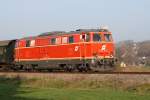 NLB 2143 070-7 am 23.November 2014 mit dem SR 17918 in Haugsdorf.