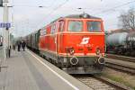 NLB 2143 070-7 am 23.November 2014 mit dem SR 17919 nach Mistelbach LB im Bf. Laa a.d. Thaya.