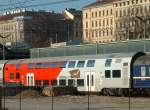 Doppelstockwagen am 04.01.2002 in Wien Westbahnhof