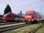 4124 005 und Steuerwagen 86-33 110 in Deutschkreutz, 06.04.2008.  