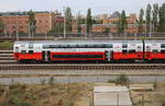 Der A-�BB 50 81 26-33 110-9 Bmpvz stand am 26.07.2026 abgestellt in Wien Hauptbahnhof.